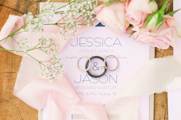  A Classic Farm Wedding with a Sweet Brunch Reception