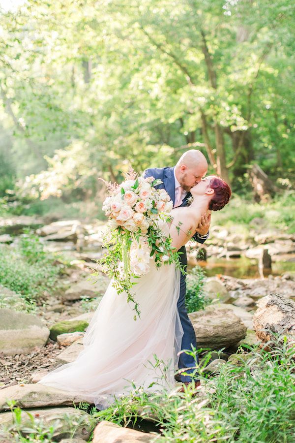  A Classic Farm Wedding with a Sweet Brunch Reception