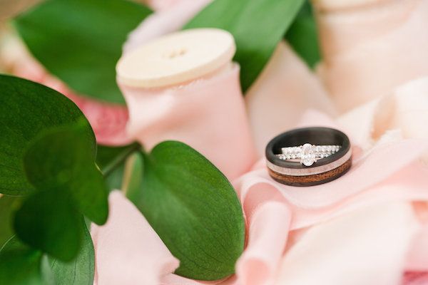  A Classic Farm Wedding with a Sweet Brunch Reception