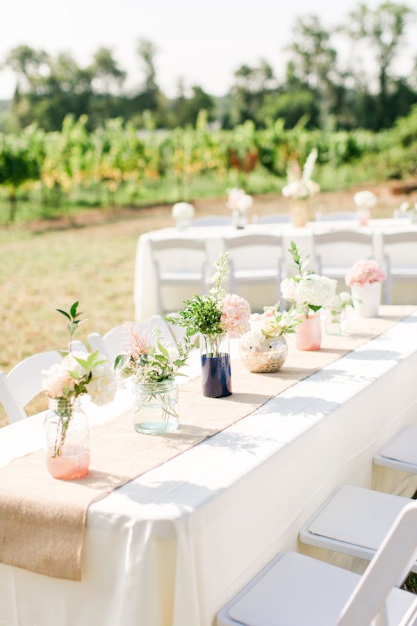  A Classic Farm Wedding with a Sweet Brunch Reception