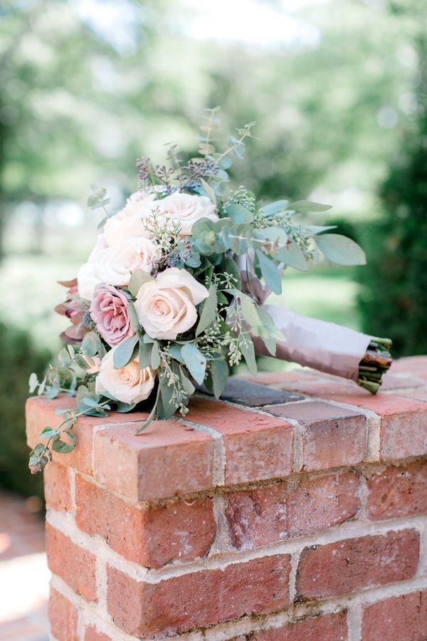  Elegant Barn Wedding at a Private Estate in Illinois