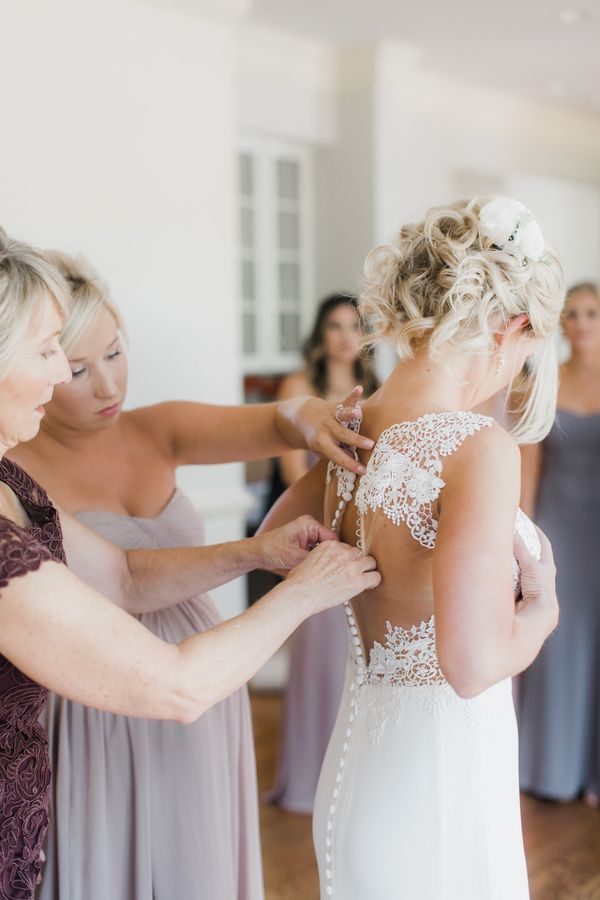  Elegant Barn Wedding at a Private Estate in Illinois