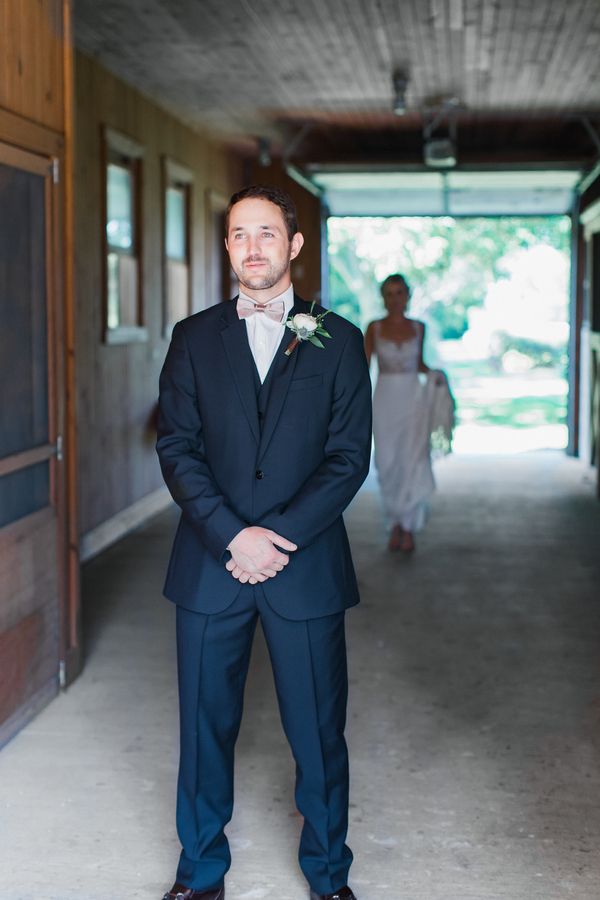  Elegant Barn Wedding at a Private Estate in Illinois