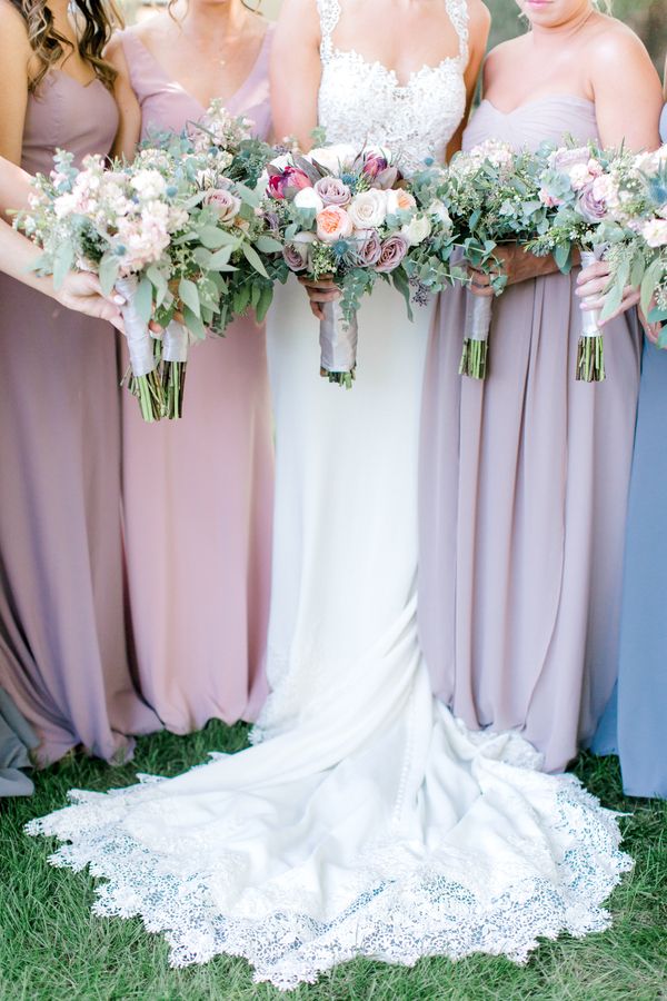  Elegant Barn Wedding at a Private Estate in Illinois