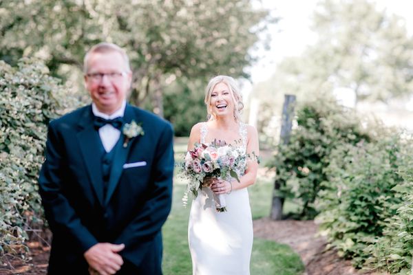  Elegant Barn Wedding at a Private Estate in Illinois