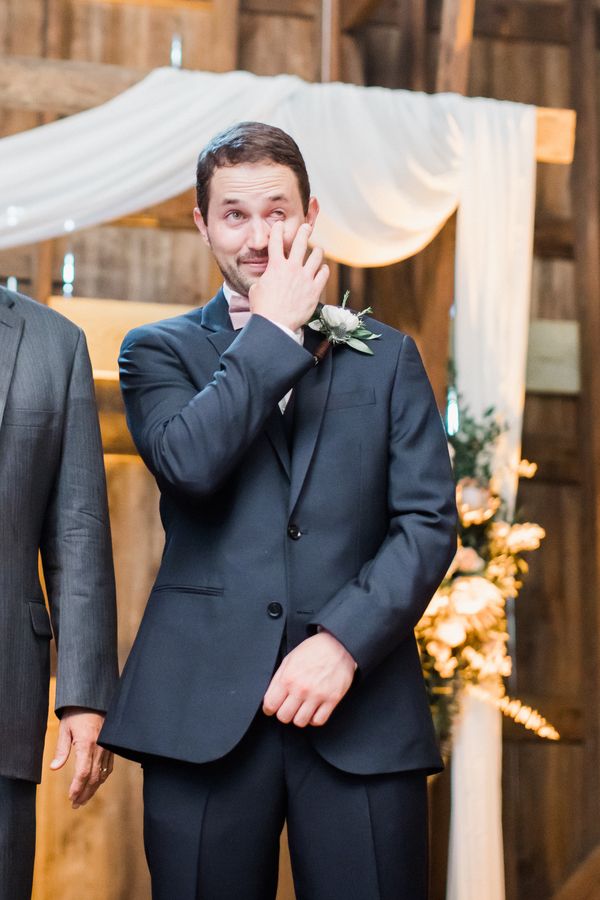  Elegant Barn Wedding at a Private Estate in Illinois