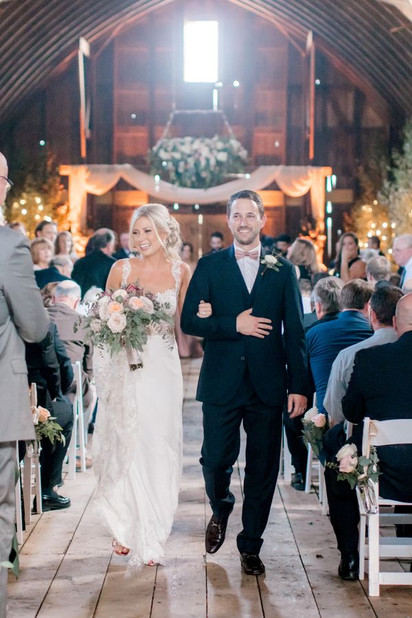  Elegant Barn Wedding at a Private Estate in Illinois