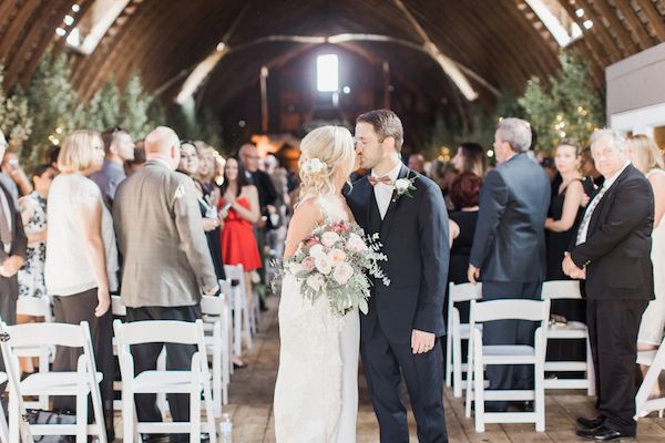  Elegant Barn Wedding at a Private Estate in Illinois