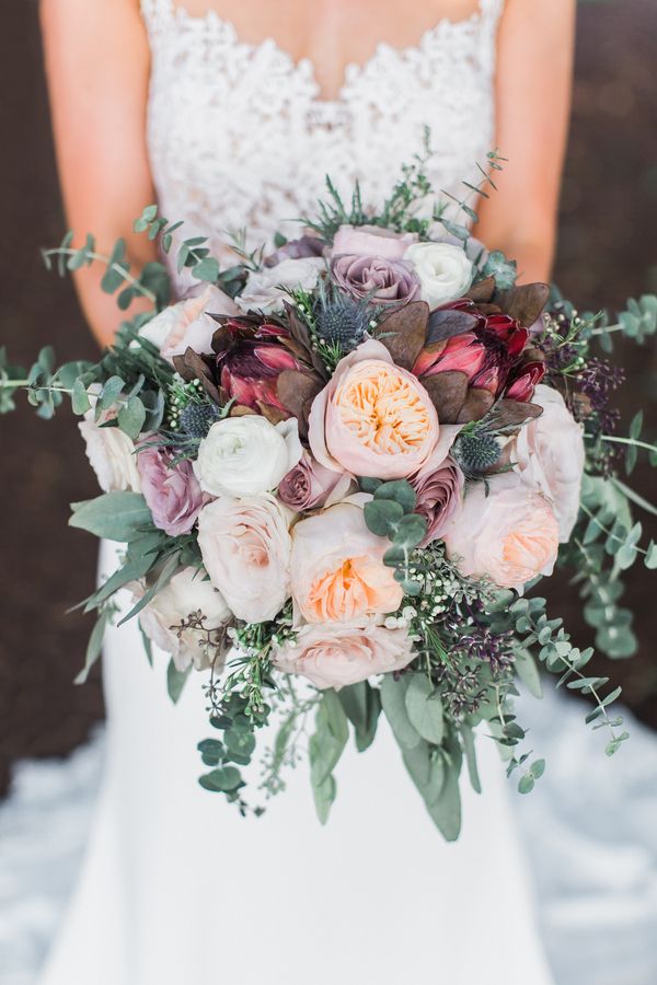  Elegant Barn Wedding at a Private Estate in Illinois