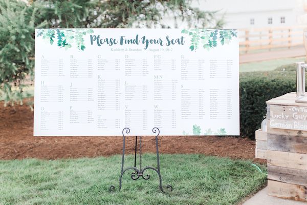  Elegant Barn Wedding at a Private Estate in Illinois