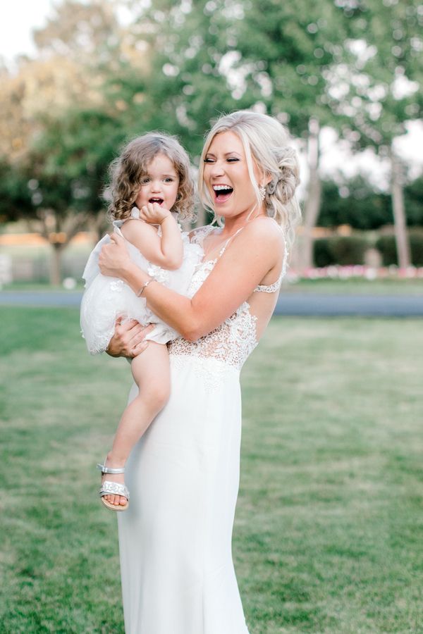  Elegant Barn Wedding at a Private Estate in Illinois