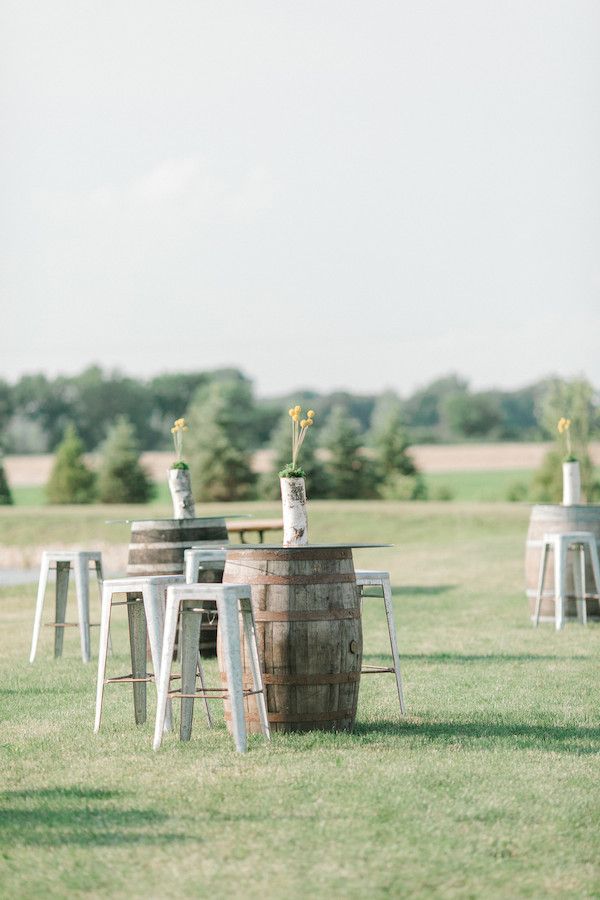  A Modern Farmhouse Style Wedding at a Charming Family Estate