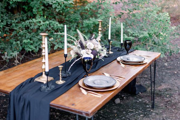 A Hauntingly Beautiful All Hallows' Eve Inspired Fête