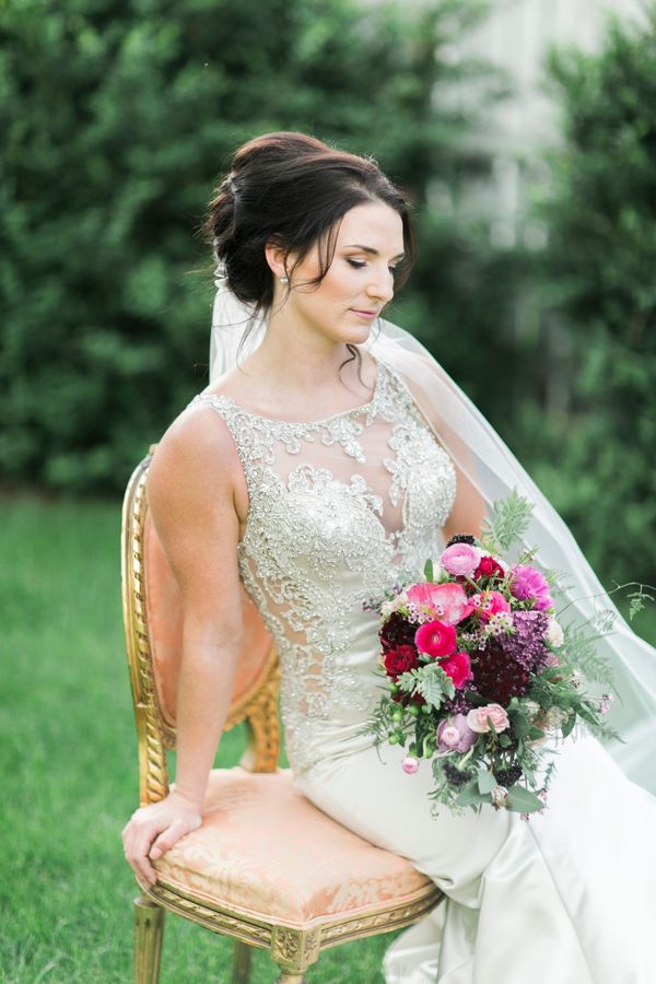  Morgan's Timeless Bridal Session with a Stand-Out Bouquet