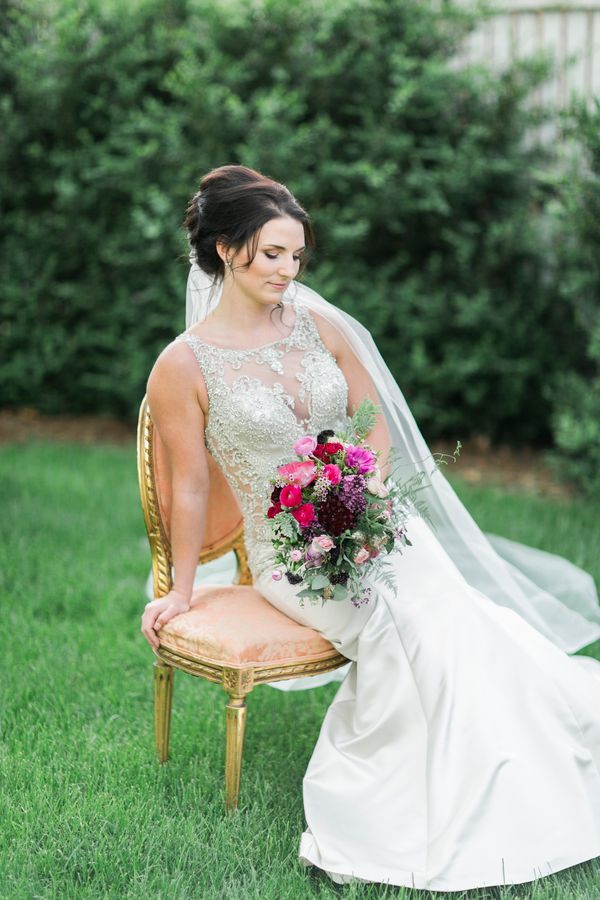  Morgan's Timeless Bridal Session with a Stand-Out Bouquet