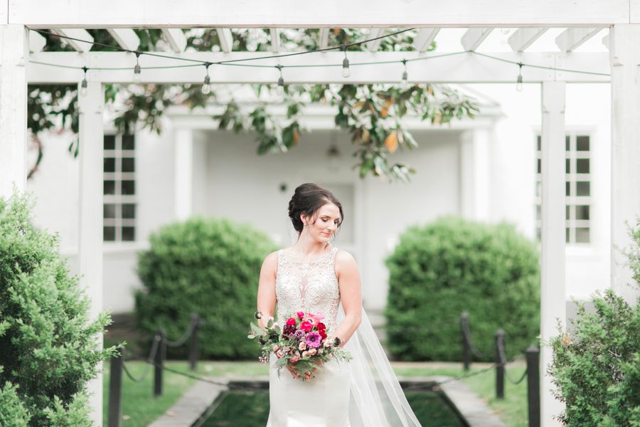  Morgan's Timeless Bridal Session with a Stand-Out Bouquet