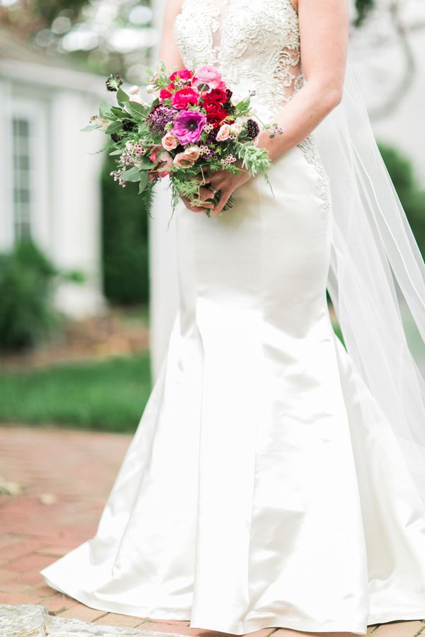  Morgan's Timeless Bridal Session with a Stand-Out Bouquet