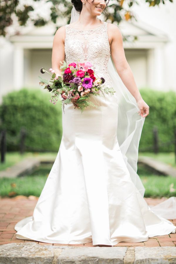  Morgan's Timeless Bridal Session with a Stand-Out Bouquet