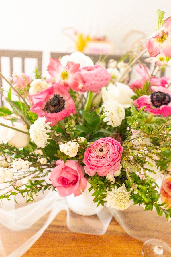  Bright and Cheery Bridal Shower Inspo