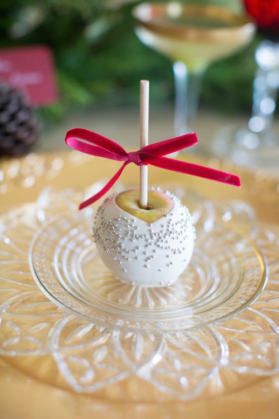 Married + Bright: Holiday Inspired Wedding Ideas