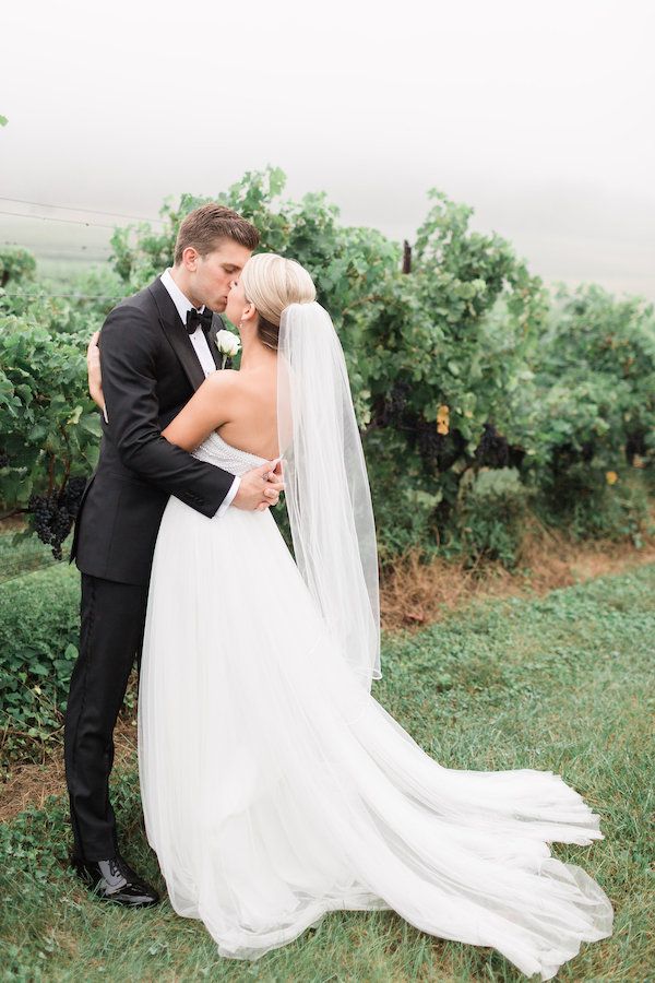  A Classic and Romantic Vineyard Wedding