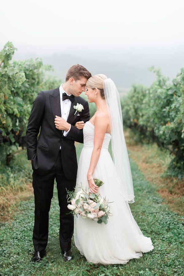  A Classic and Romantic Vineyard Wedding