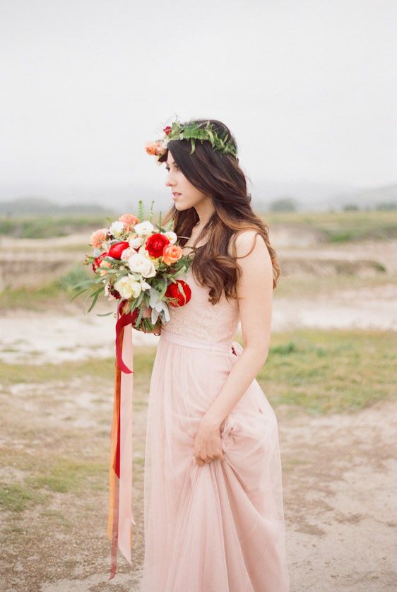 Blush and Poppy Wedding Inspiration - www.theperfectpalette.com - Color Ideas for Weddings + Parties