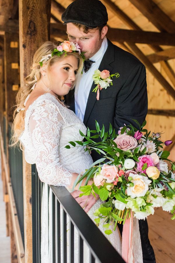  Bohemian Romance Meets Barn Wood Inspiration