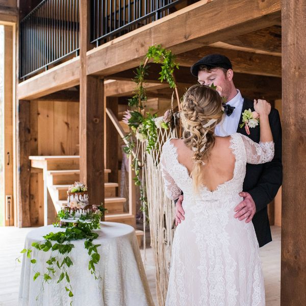  Bohemian Romance Meets Barn Wood Inspiration