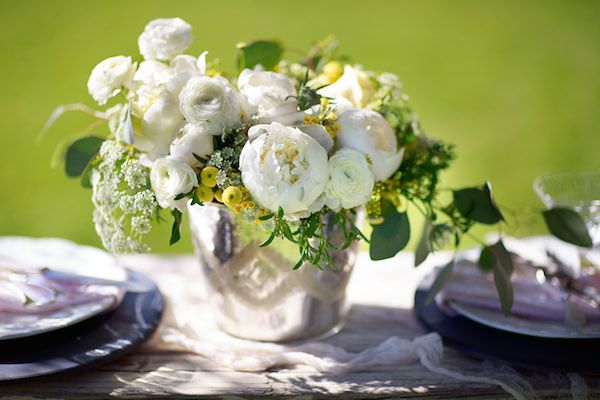  A Modern Meets Vintage Elopement in Yellow and Gray