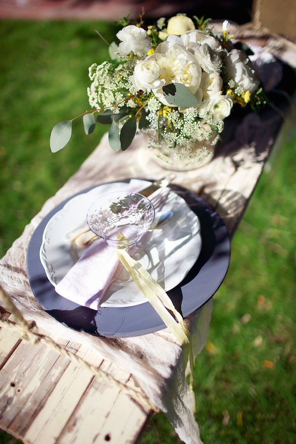  A Modern Meets Vintage Elopement in Yellow and Gray