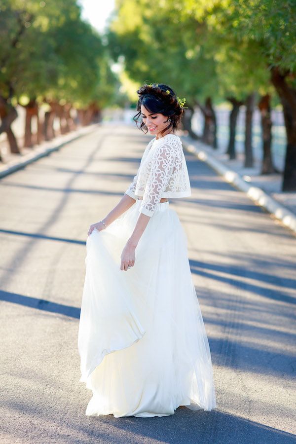  A Modern Meets Vintage Elopement in Yellow and Gray