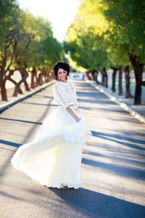  A Modern Meets Vintage Elopement in Yellow and Gray