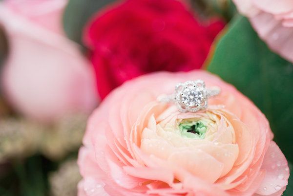  A Ruby Red Barn Winter Wedding Shoot