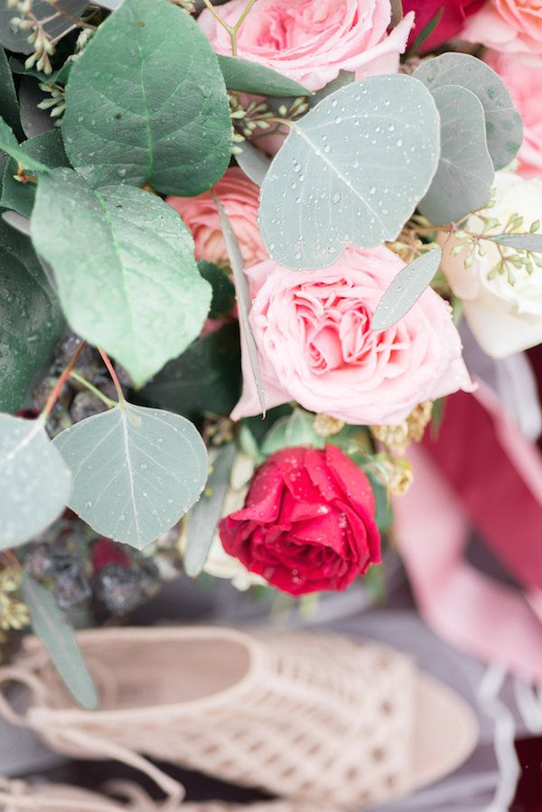  A Ruby Red Barn Winter Wedding Shoot