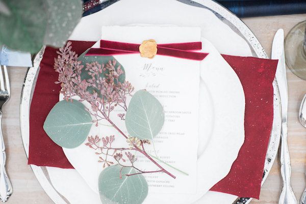  A Ruby Red Barn Winter Wedding Shoot