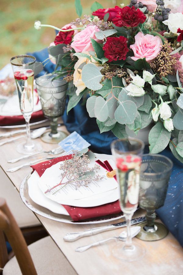  A Ruby Red Barn Winter Wedding Shoot