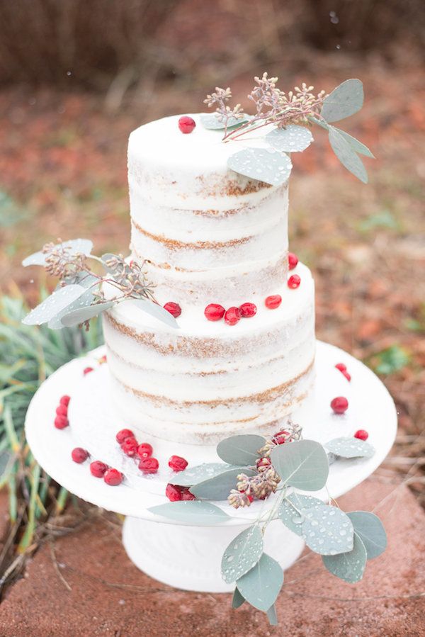  A Ruby Red Barn Winter Wedding Shoot