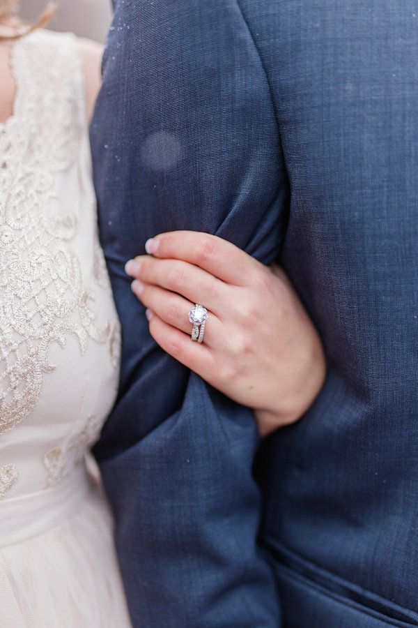  A Ruby Red Barn Winter Wedding Shoot