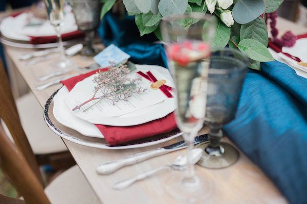  A Ruby Red Barn Winter Wedding Shoot