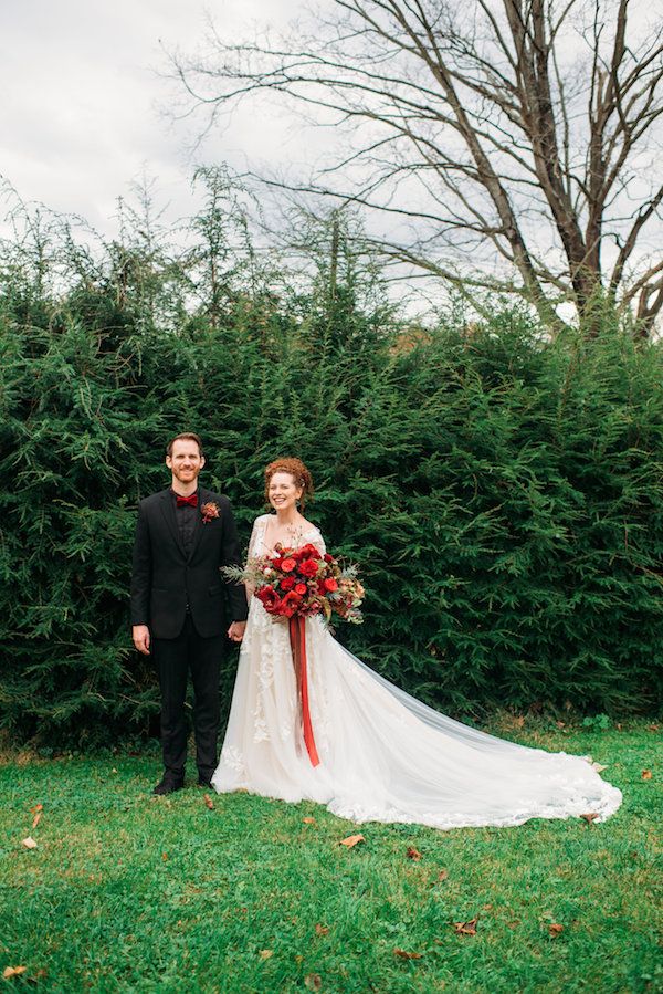  Creative Christmas Wedding Inspo + Rad Details Galore