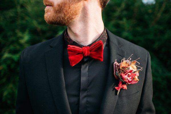  Creative Christmas Wedding Inspo + Rad Details Galore