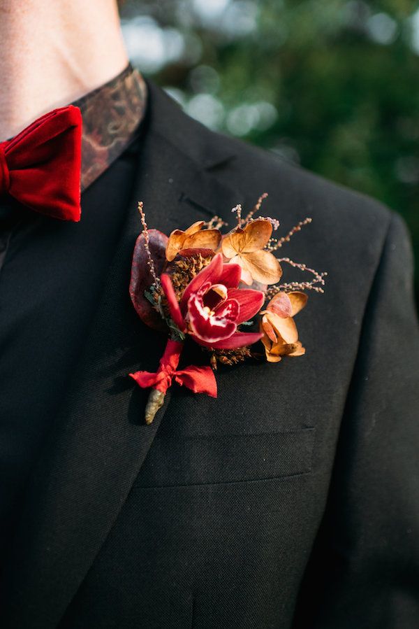  Creative Christmas Wedding Inspo + Rad Details Galore