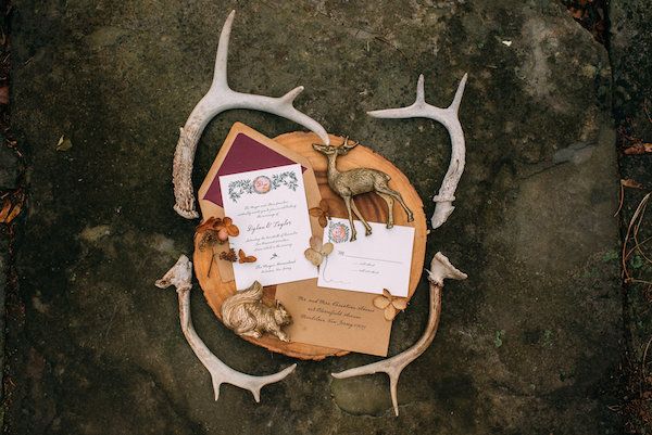  Creative Christmas Wedding Inspo + Rad Details Galore