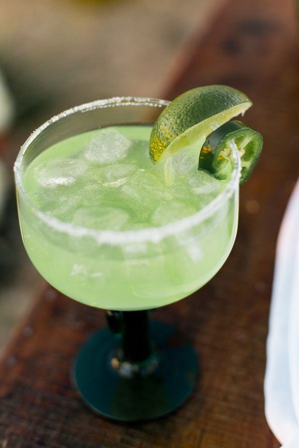  Cinco de Mayo Wedding Inspo + A Spicy Jalapeño Margarita Recipe