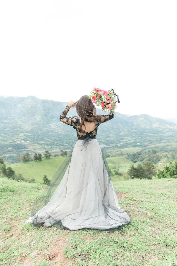  Colorful Mountaintop Wedding Inspo