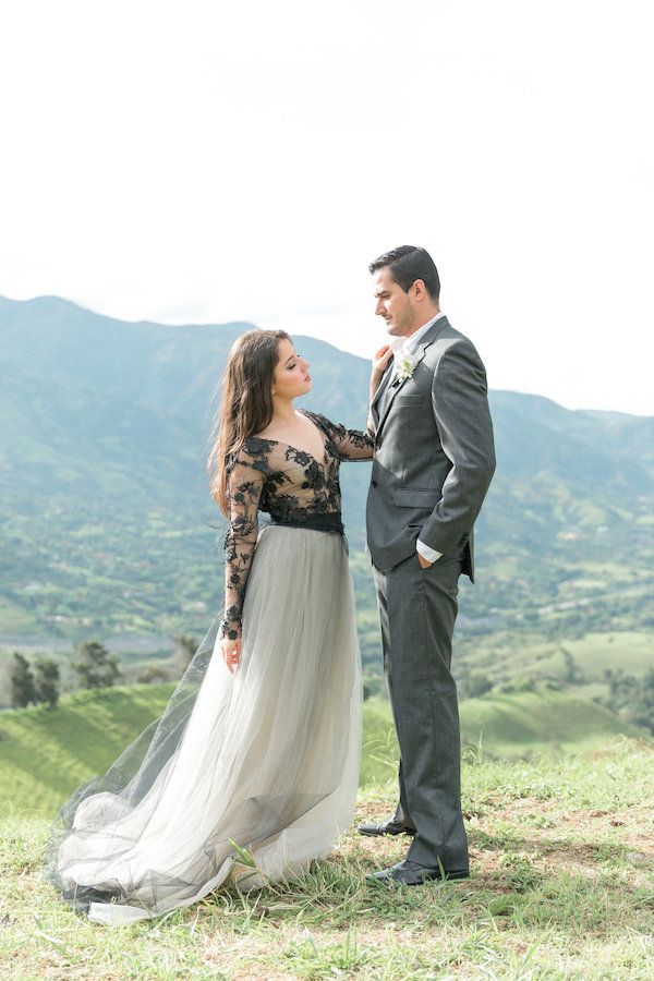  Colorful Mountaintop Wedding Inspo