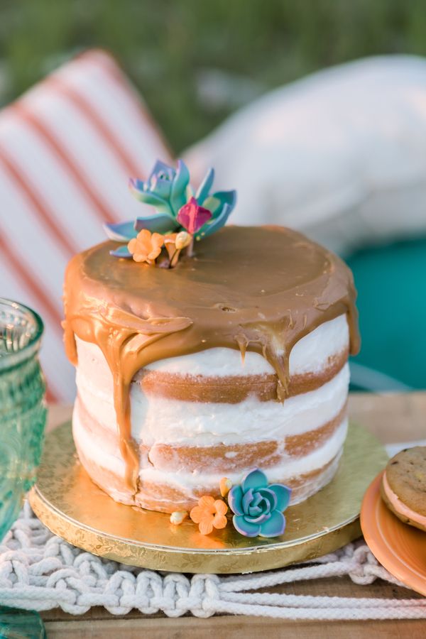  Desert Boho Travel Styled Elopement