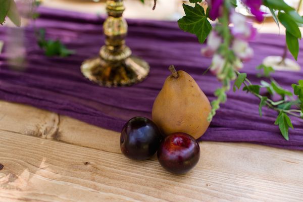  Pears & Champagne Elopement Inspiration