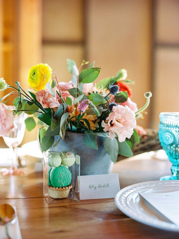  The Dreamiest Color-Filled Arizona Desert Wedding